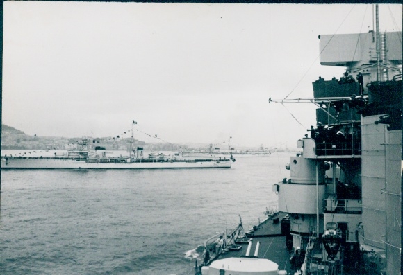 Foto Italienisches Kriegsschiff, Flottenparade vor Adolf Hitler, Leichter Kreuzer Luigi Cardorna