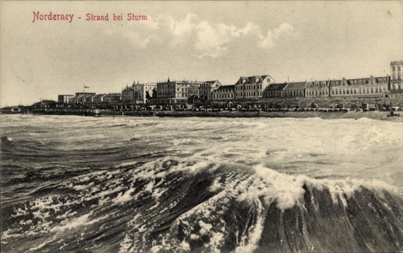 Ak Nordseebad Norderney Ostfriesland,  Strand bei Sturm, Wellen, Küstenansicht