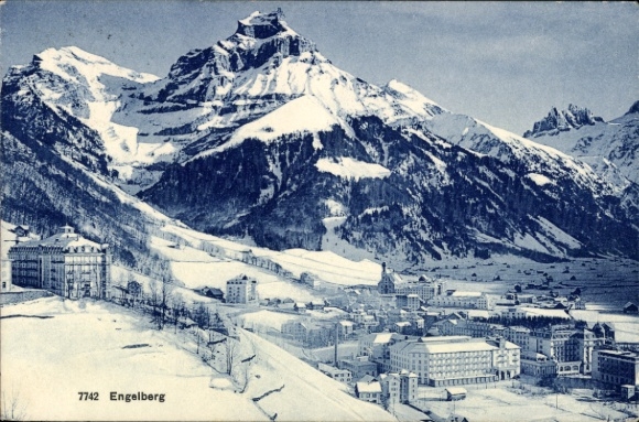 Ak Engelberg Kanton Obwalden Schweiz, Berglandschaft,  schneebedeckte Berge, Stadtansicht