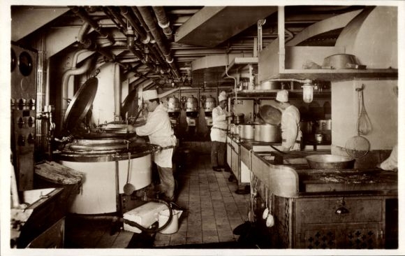 Ak Monte-Schiff der HSDG, Küche, Köche