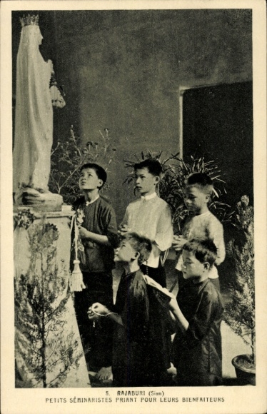 Ak Ratchaburi Thailand, Junge Seminaristen, Kinder betend