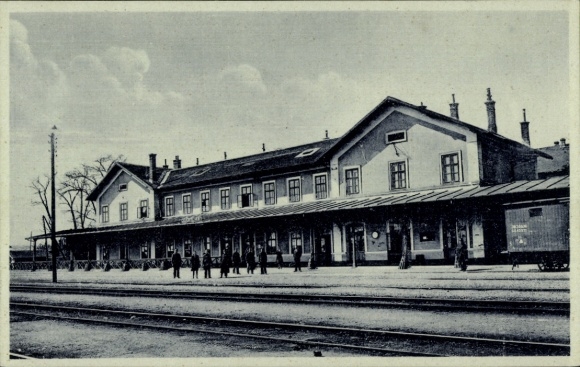 Ak Inđija India Serbien, Bahnhof Gleisseite