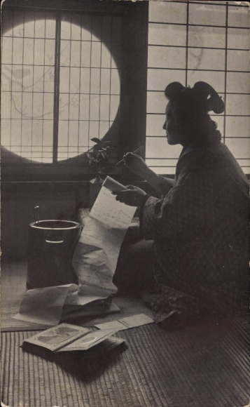 Foto Ak Japan, Schreiber in Tracht