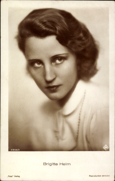 Ak Schauspielerin Brigitte Helm, bekannt aus Metropolis, Portrait