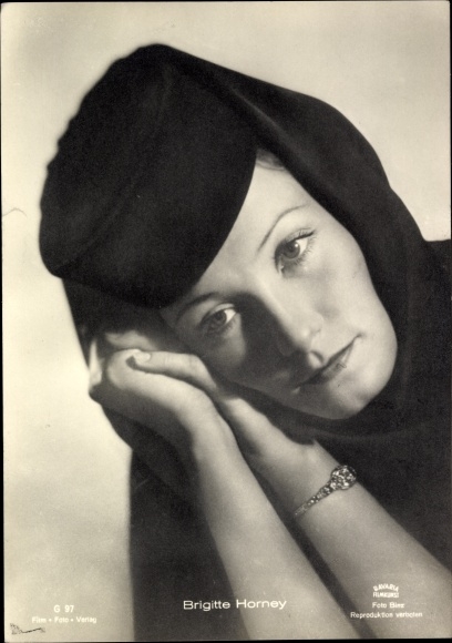 Ak Schauspielerin Brigitte Horney, Portrait