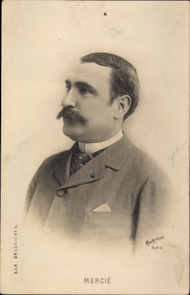 Ak Portrait, Bildhauer, Maler und Medailleur Antonin Mercié