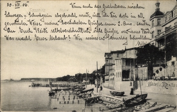 Ak Sassnitz auf Rügen,  Strand, Boote am Wasser, Hotel Restau,  aus 1906