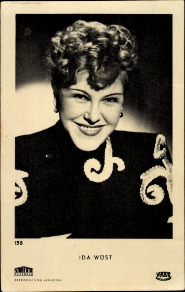 Ak Schauspielerin Paula Wessely, Portrait