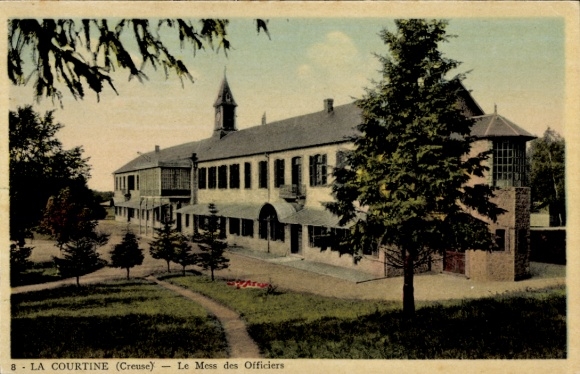 Ak La Courtine Creuse,  von  Gebäude, Bäume, Weg