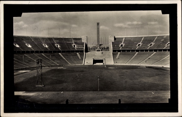 Ak Berlin Charlottenburg Westend, Reichssportfeld, deutsche Kampfbahn, Glockenturm, Olympia 1936