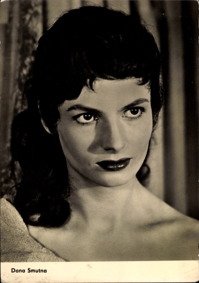 Ak Schauspielerin Dana Smutna, Portrait, aus dem Film Romeo, Julia und die Finsternis
