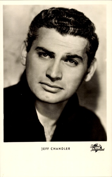 Ak Schauspieler Jeff Chandler, Portrait