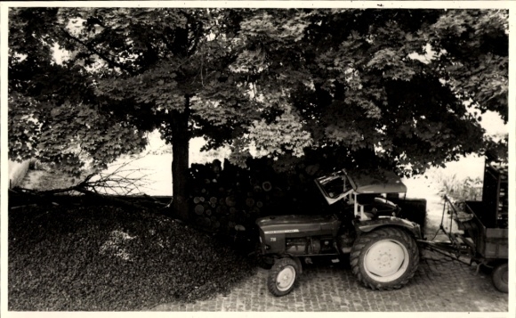 Foto Ak Traktor mit Anhänger