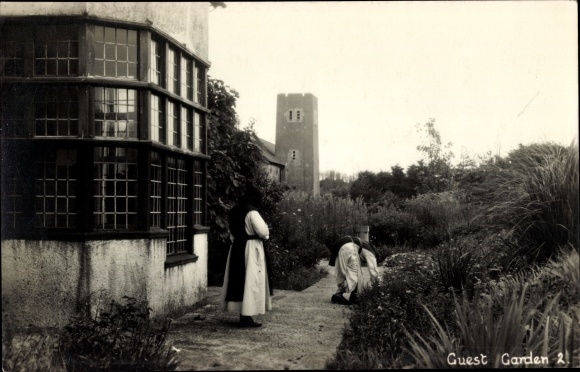 Foto Ak Großbritannien ?, Garten, Kloster