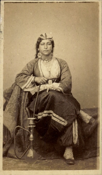 CdV Arabische Frau mit Wasserpfeife