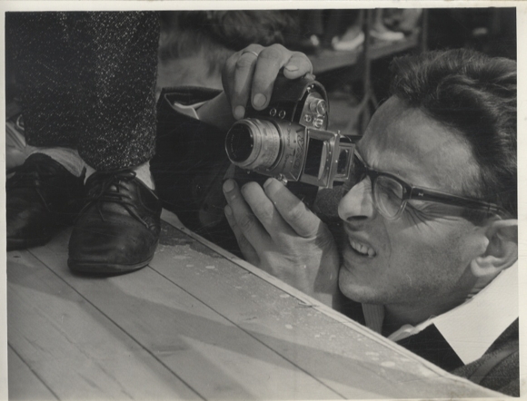 Original Foto Hans-Joachim Spremberg, vermutlich Rumänien-Reise, Fotograf bei der Arbeit, um 1965