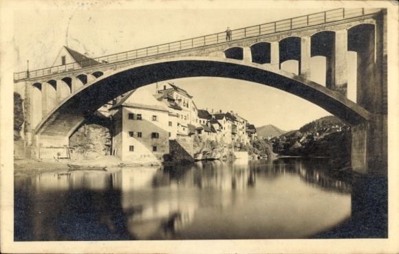 Ak Waidhofen an der Ybbs in Niederösterreich, Brücke über Fluss, Häuser am Ufer, Schwarz-Weiß-Fot
