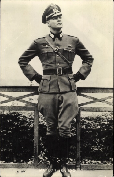 Ak Schauspieler Marlon Brando, Portrait in Wehrmachtuniform