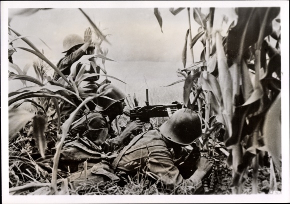 Foto Heinrich Hoffmann, Rumänische Soldaten am MG Geschütz in Feuerstellung, Sept. 1942
