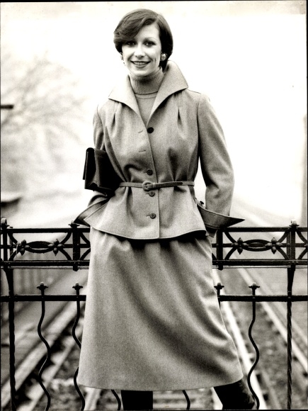 Foto Mode, Kostüm aus Tweed, Kollektion Herbst Winter 76/76, Horst Mandel & Co, Modell 1116