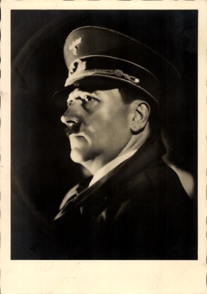Ak Führer und Reichskanzler Adolf Hitler, Portrait
