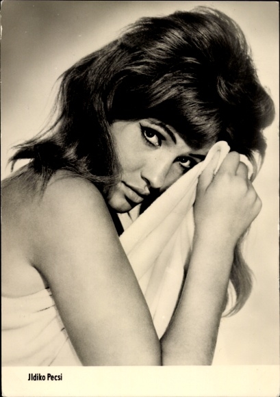 Ak Schauspielerin Ildiko Pecsi, Portrait