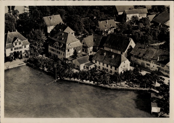 Ak Uttwil am Bodensee Kanton Thurgau, Luftaufnahme von  Bodensee, Hotel Restaurant Bad Uttwil
