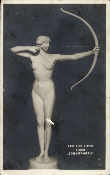Ak Skulptur Bogenspannerin von Prof. Ferd. Lepcke, Große Berliner Kunstausstellung 1909