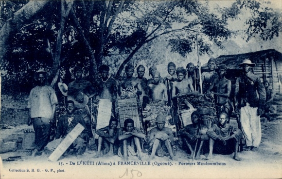 CPA Franceville Ogooué Gabon, Porteurs Mindoumbous