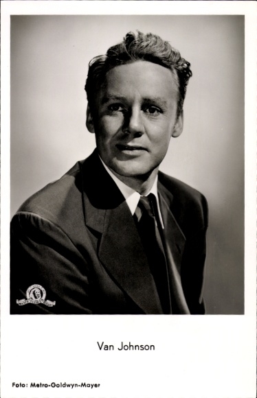 Ak Schauspieler Van Johnson, Portrait im Anzug, Metro Goldwyn Mayer