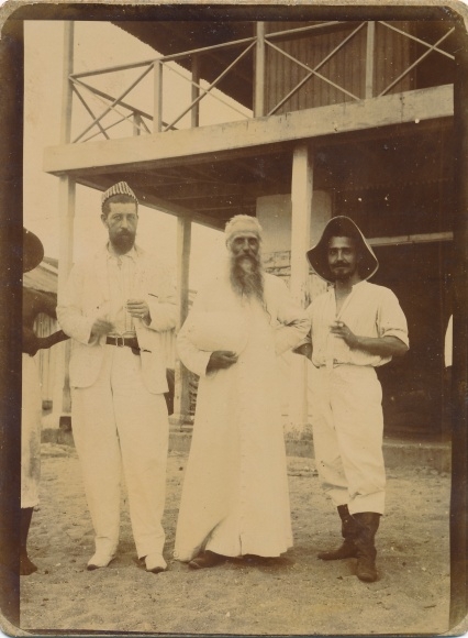 Kabinett Foto Missionare mit Einheimischen, Gruppenbild