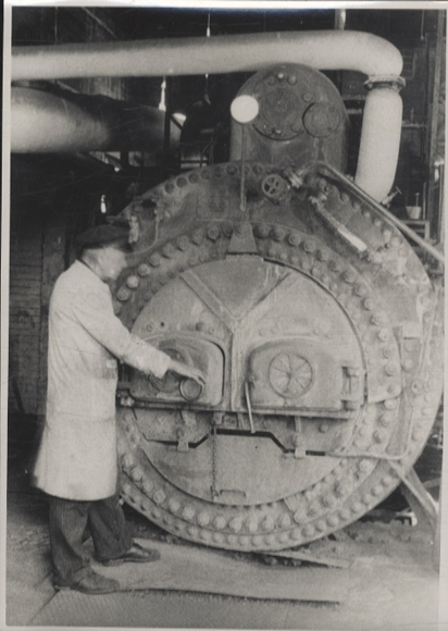Original Foto Berlin-Lichtenberg, Rheinische Kohlensäure Werke AG, um 1946, ca. 13 x 18 cm