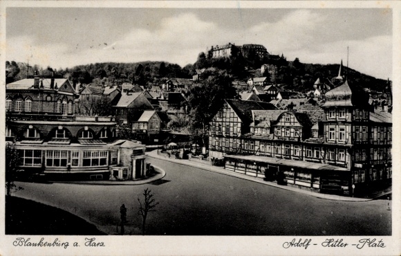 Ak Blankenburg am Harz, Alte Häuser am Adolf Hitler Platz