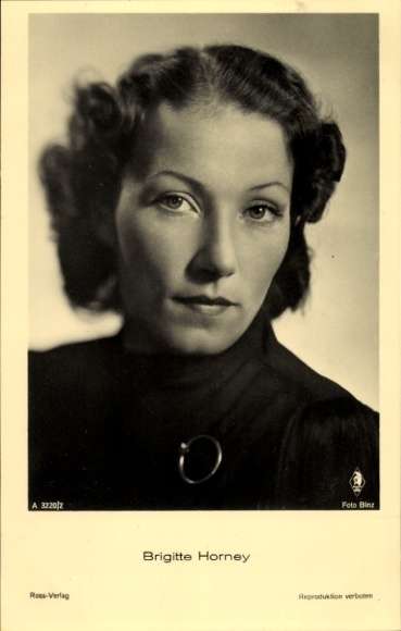 Ak Schauspielerin Brigitte Horney, Portrait