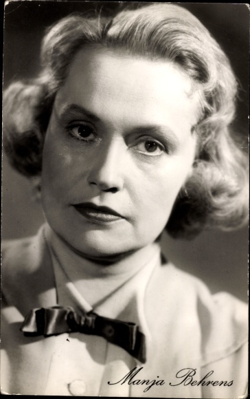 Ak Schauspielerin Manja Behrens, Portrait