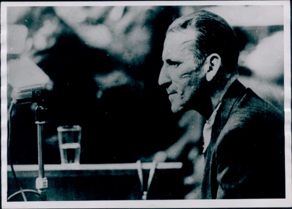 Foto Nürnberger Prozess, Dr. Ernst Kaltenbrunner, Portrait, Vernehmung