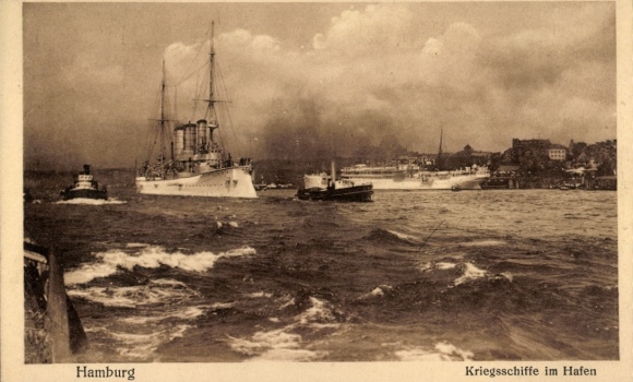 Ak Hamburg Altona Neumühlen Oevelgönne, Kriegsschiffe im Hafen, historische Schiffe, Wasser, W...
