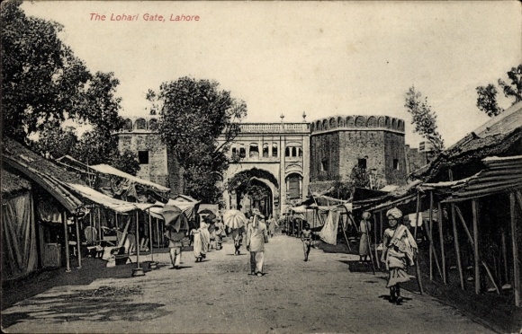 Ak Lahore Pakistan, Lohari Gate,  Marktstände, Menschen,  
