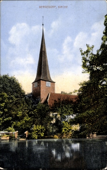 Ak Hamburg Bergedorf,  Kirche, Wasser, Bäume, Uhrturm
