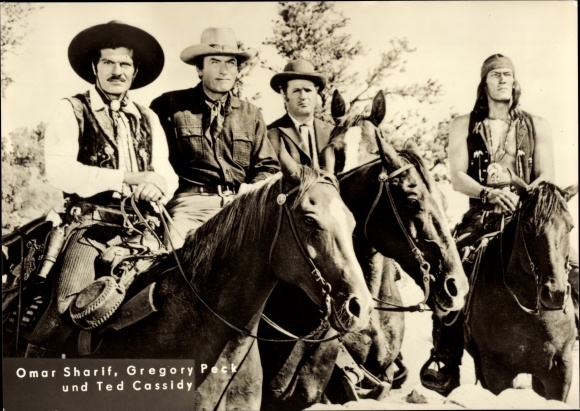 Ak Schauspieler Omar Sharif, Gregory Peck und Ted Cassidy, Mackennas Gold