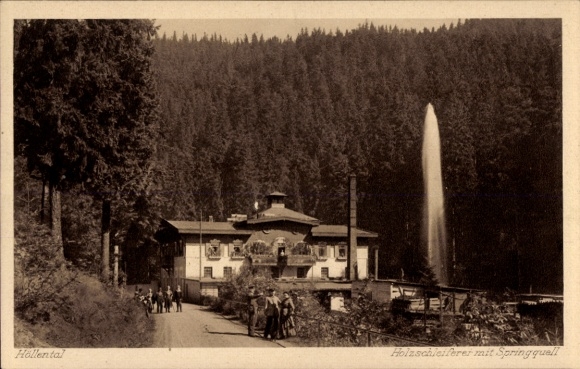 Ak Lichtenberg Oberfranken, Holzschleiferei mit Springquell im Höllental, Wald