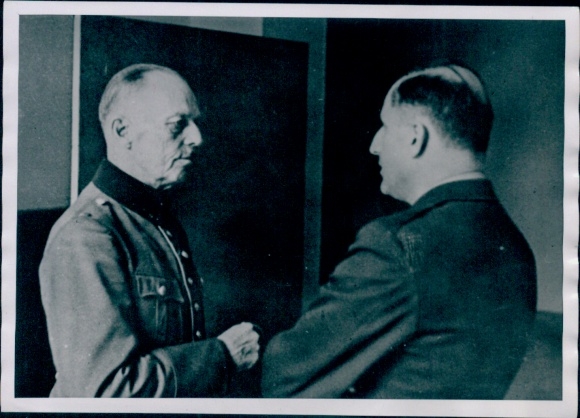 Foto Nürnberger Prozess, Generalfeldmarschall Gerd von Rundstedt, Prof. Robert Kempner