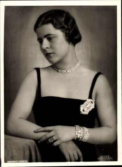 Ak Schauspielerin Paula Wessely, Portrait