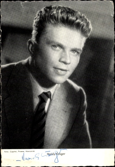 Ak Schauspieler Hardy Krüger, Portrait