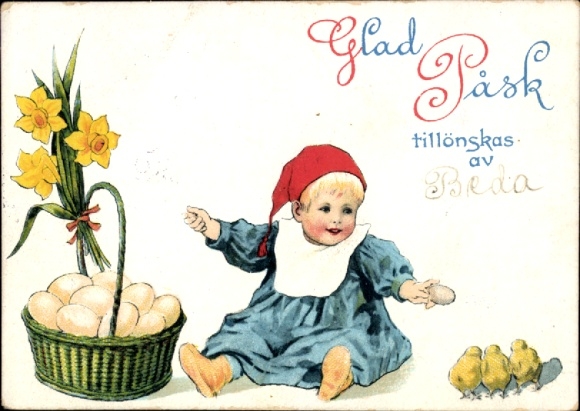 Künstler Ak Nyström, Jenny, Frohe Ostern, Kind mit Zwergenmütze, Eierkorb, Küken, Narzissen