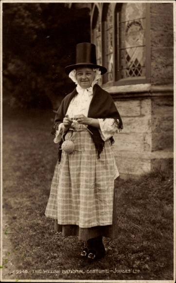 PC Welsh National Costume