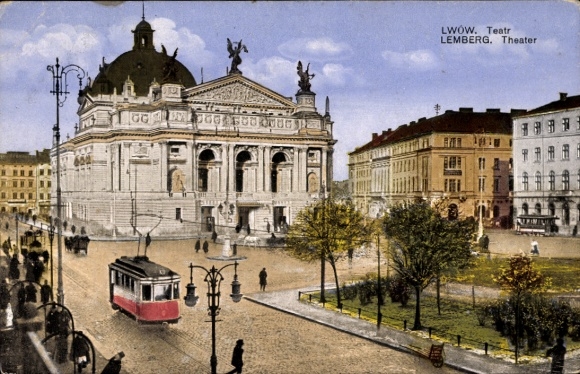 Ak Lwiw Lwów Lemberg Léopol Ukraine, Theatergebäude, Straßenbahn, Bäume, Menschen,  Lemberg