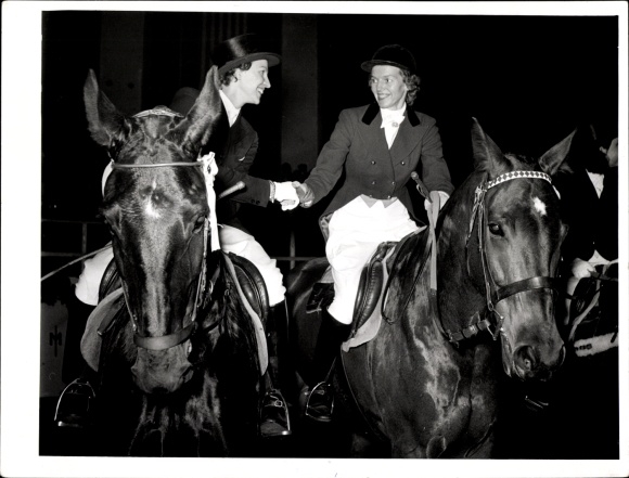 Foto Reitturnier Berlin, Springreiten, Siegerehrung