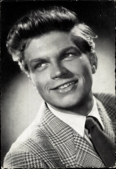 Ak Schauspieler Hardy Krüger, Portrait