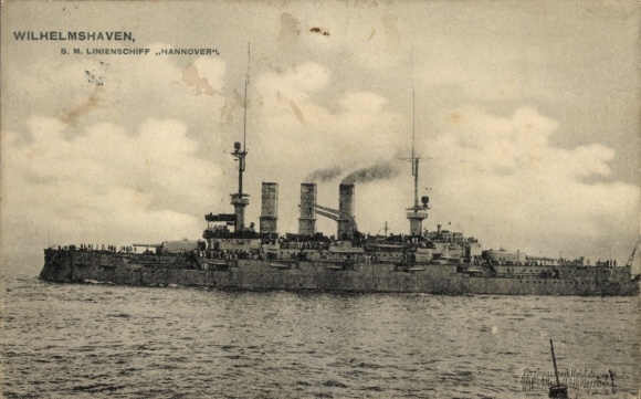 Ak Deutsches Kriegsschiff, SMS  Hannover, Linienschiff, in Wilhelmshaven, Kaiserliche Marine